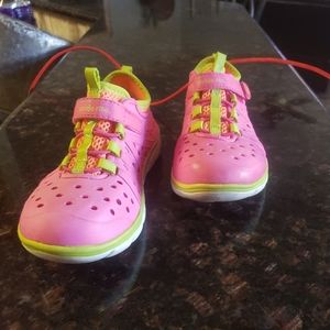 Pink stride rite shoes